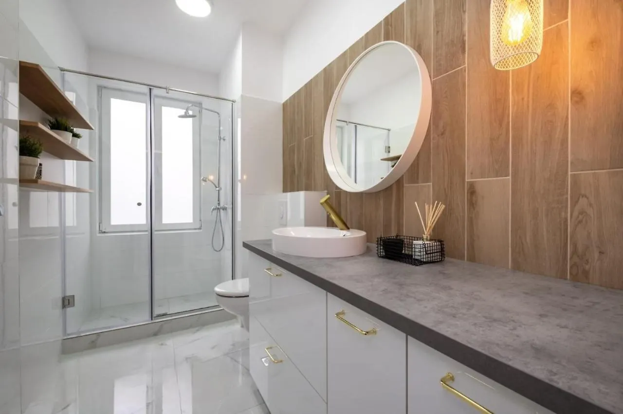 Cozy Cheerful In Center Bucharest Apartment 0*,