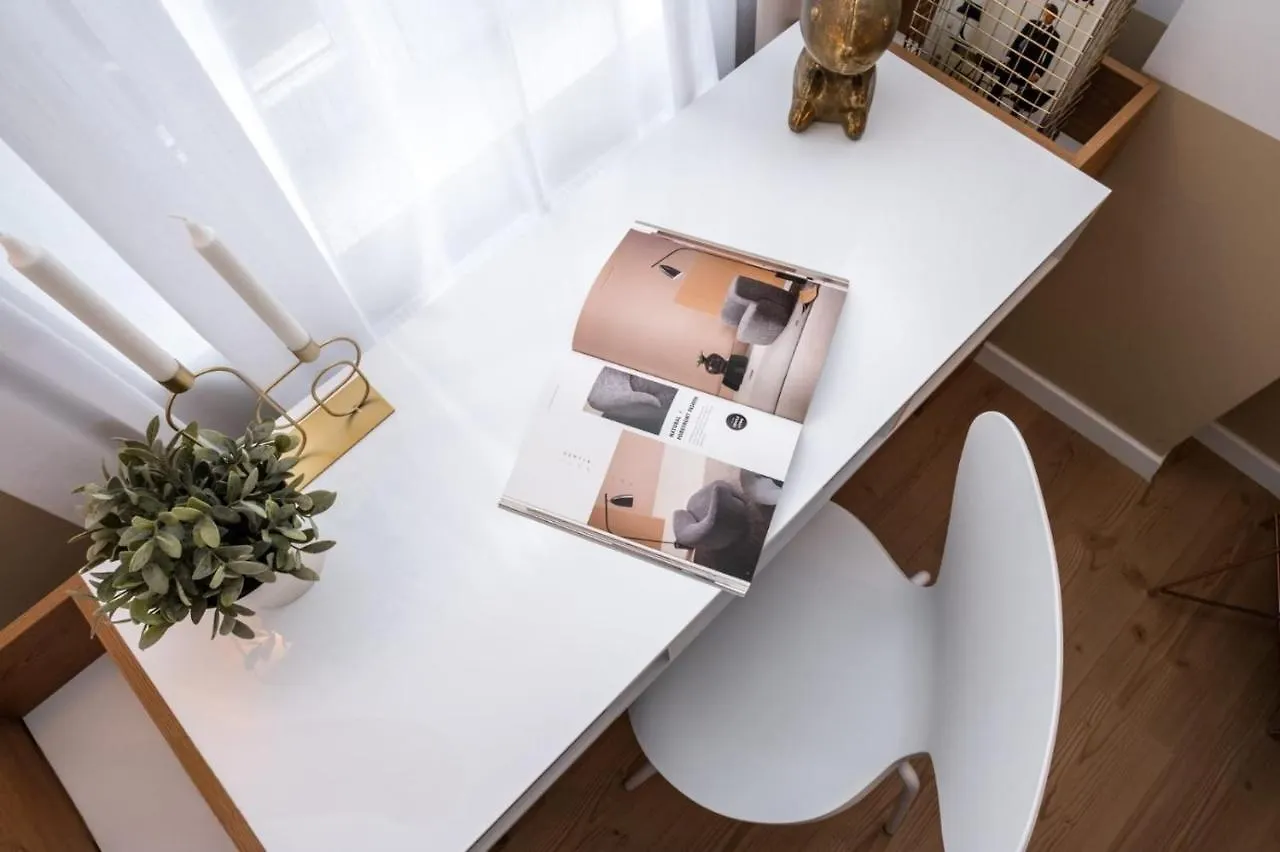 Cozy Cheerful In Center Bucharest Apartment Romania