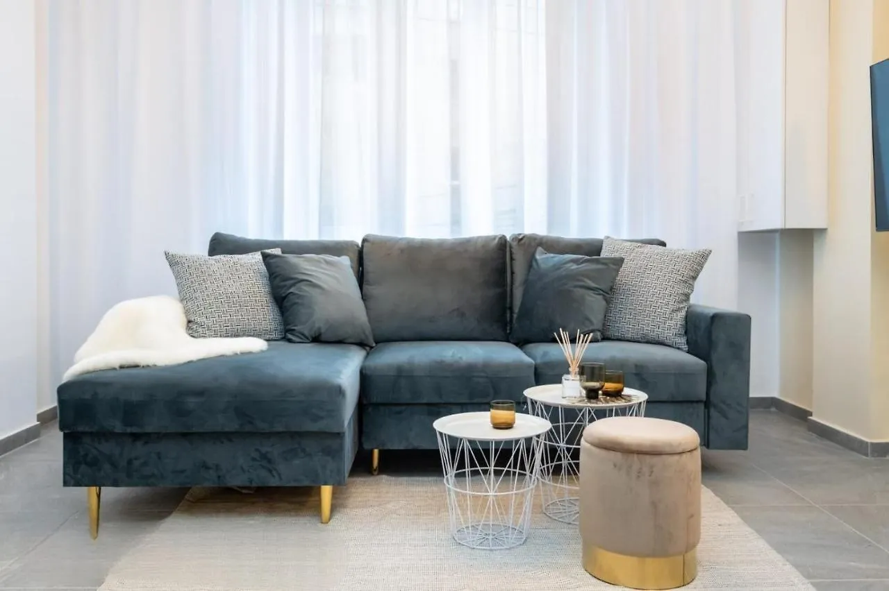 Cozy Cheerful In Center Bucharest Apartment